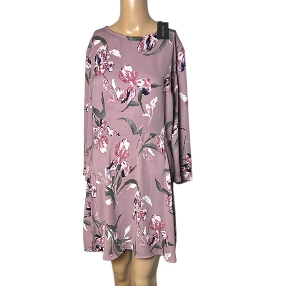 Floral dress,lilac ,garden ,artzy,boho,dainty,travel,office,event,sz med , NWT - Picture 1 of 8